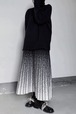 Gradation monotone knit skirt