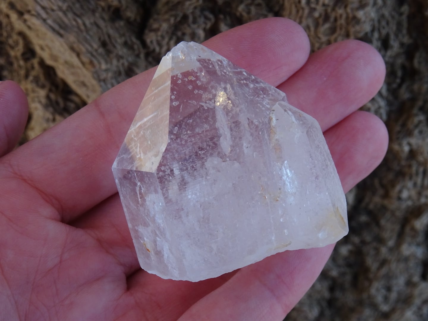 ラオスクォーツ | 虹石屋