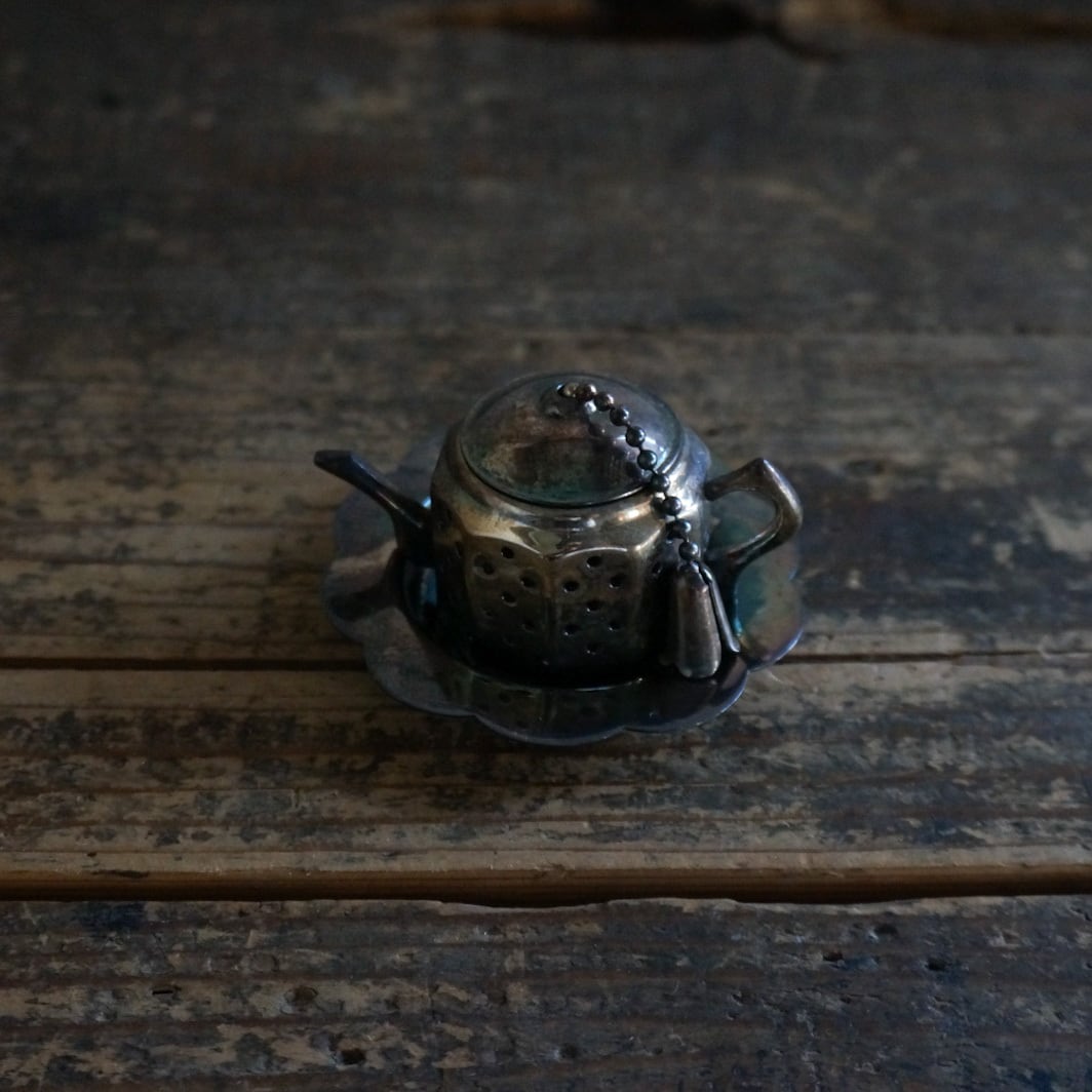イギリス　アンティーク　ティーストレイナー　ティーストレーナー　茶こし　純銀 ENGLAND antique イギリスアンティーク ティーストレイナー