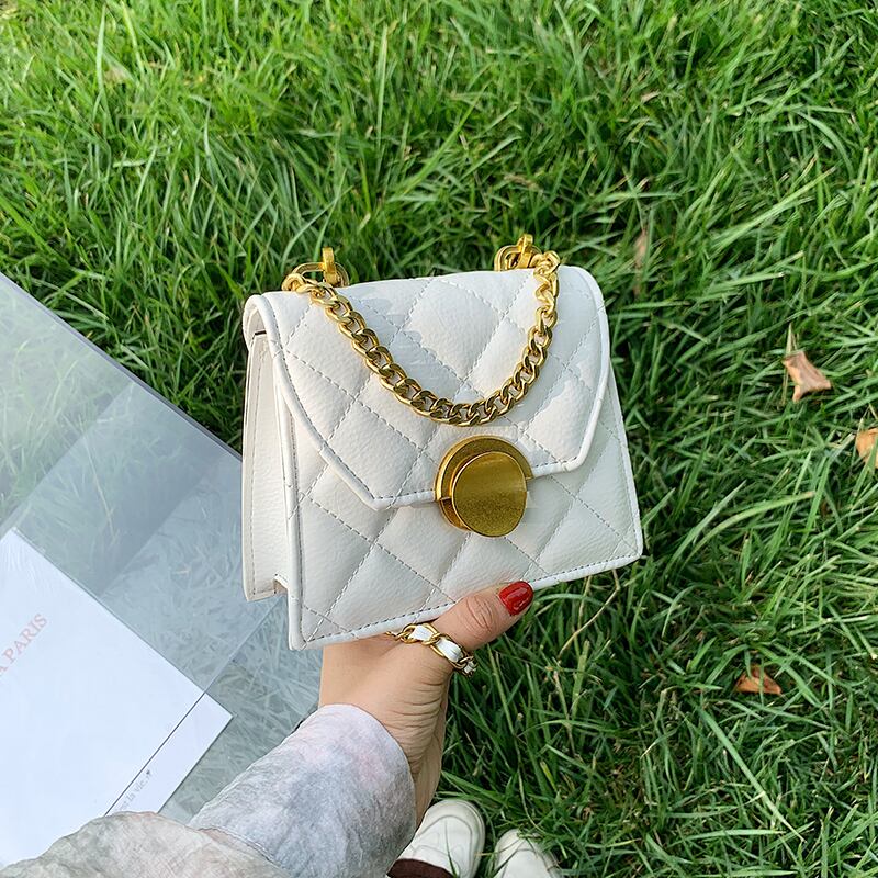 女性のバッグ2020新しい波の野生の野生のダイヤモンドチェーンショルダーメッセンジャーバッグ夏ネット赤い小さな正方形のバッグ Tiancai_Wing_Bag2612695