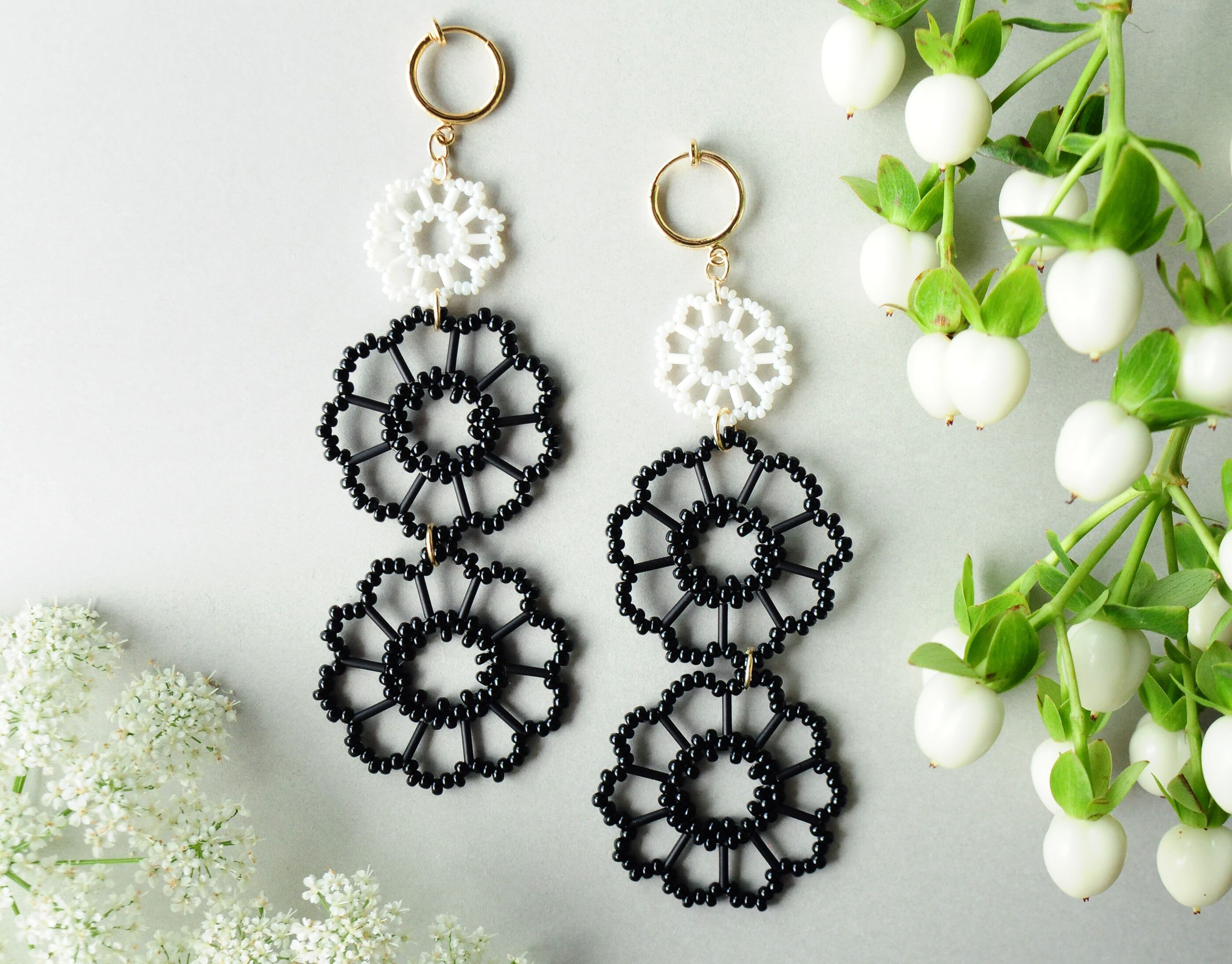 ＜ Fleur ～おしゃべりな花～ ＞『 Monochrome Flowers 』イヤリング/ピアス