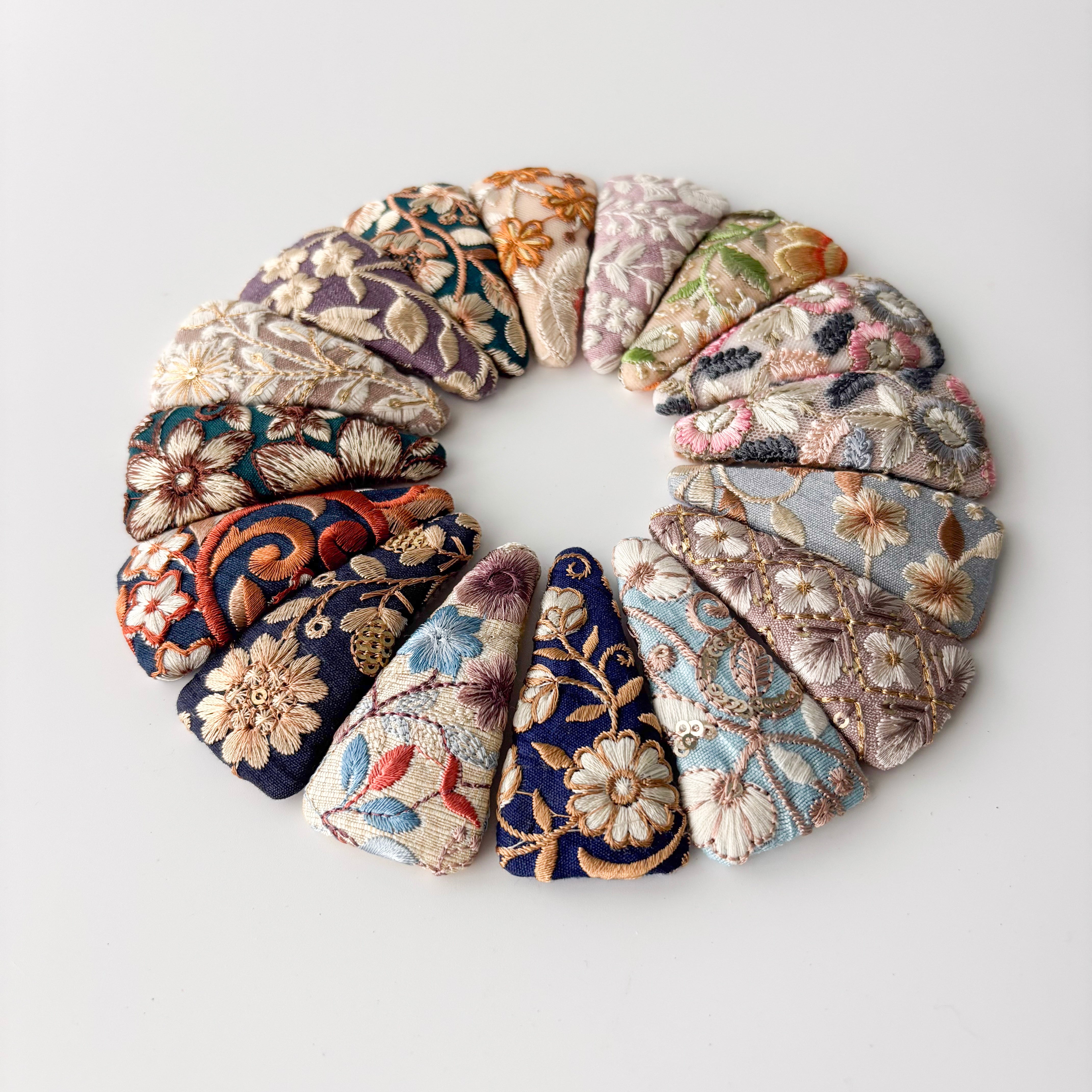 【3点SET】インド刺繍リボンのパッチンピン 新柄追加！5/15更新】インド刺繍リボンパッチンピン | Kulasukha(クラスカ)