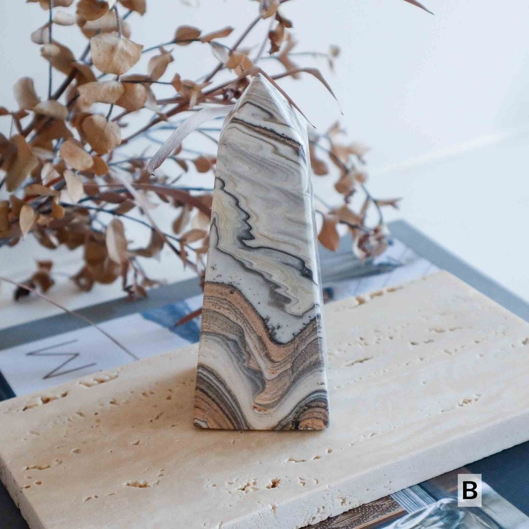 オニキス オベリスク｜Onyx Obelisk | インテリア鉱物の専門店 SPUNKY