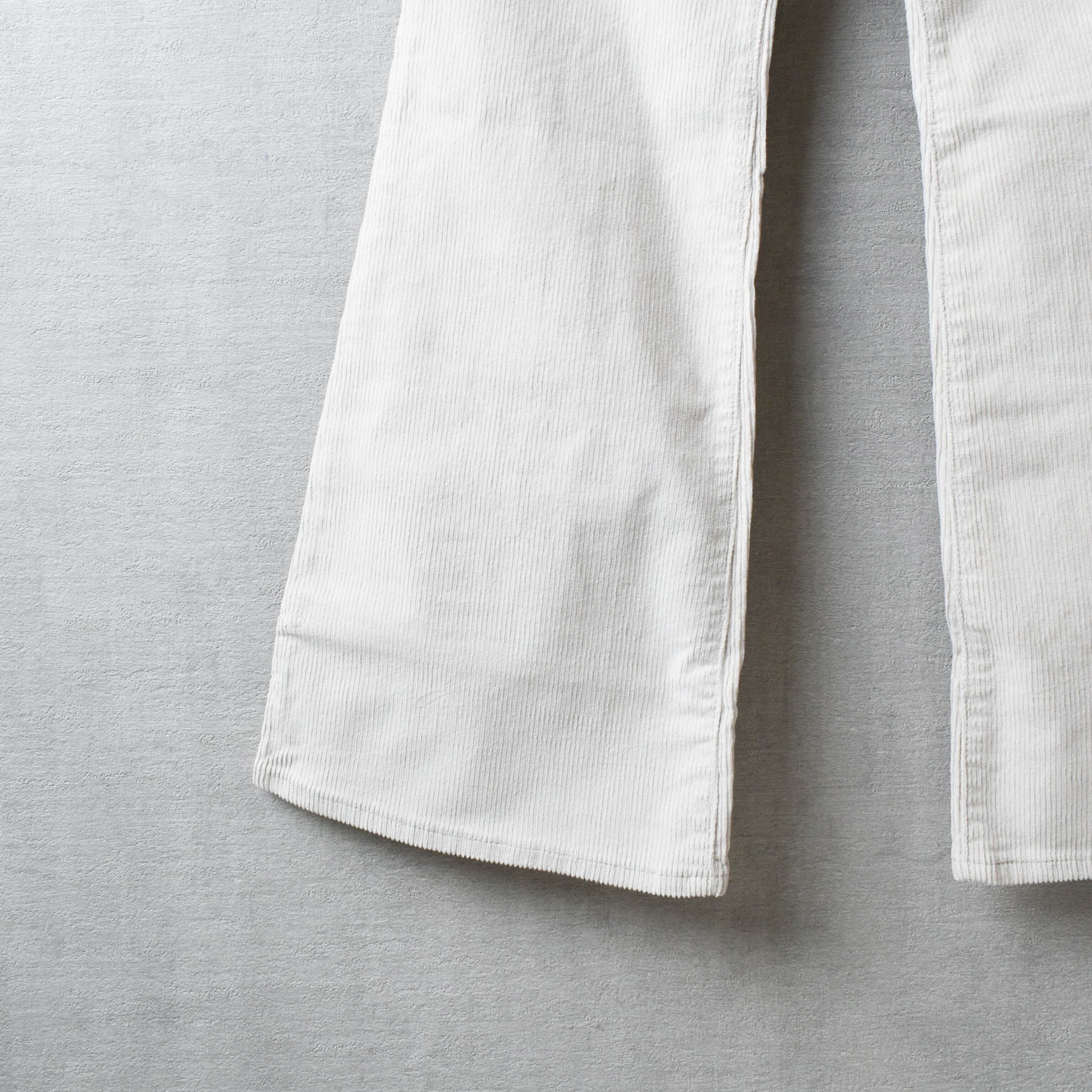 [NEW] LEVI'S 70S HIGH FLARE ベージュ A0899-0007