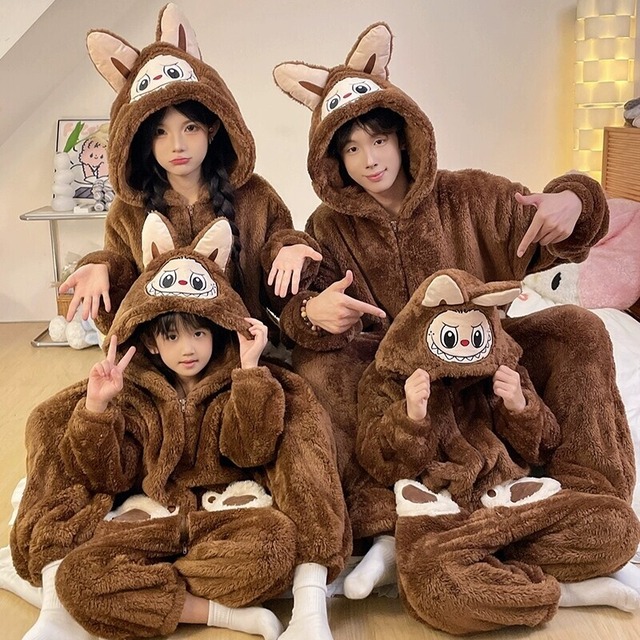 Labubuとおそろい！家族で、カップルで、親友と。もふもふ つなぎ パジャマセット  100-185cm対応 家族・ペアで楽しめる