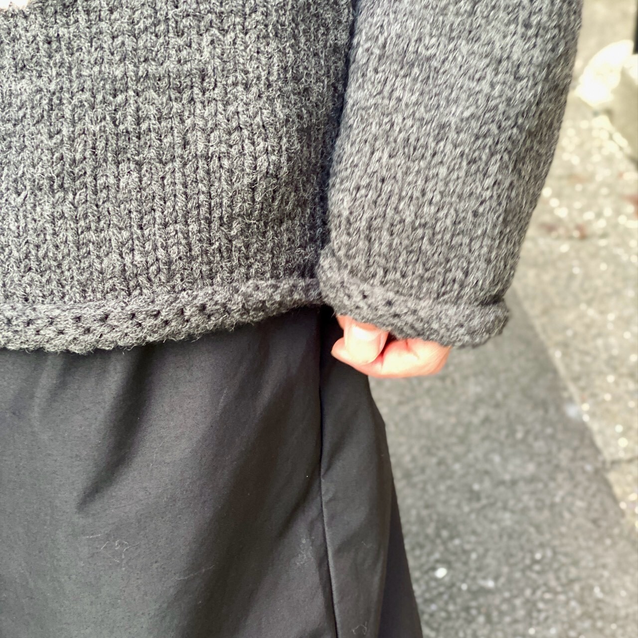 CC "FLOWER with LOVE" HAND KNIT -DARK GRAY-