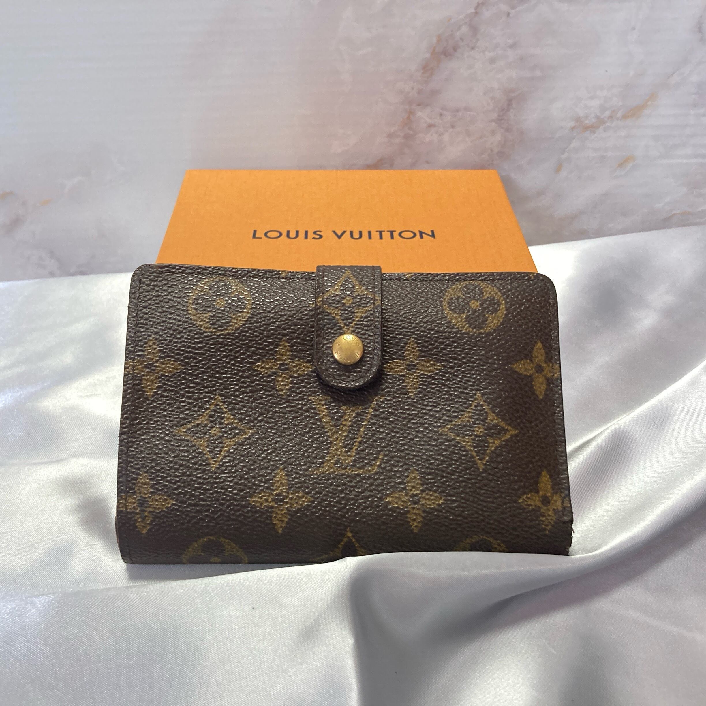 LOUIS VUITTON】ルイヴィトン ポルト・モネ・ヴィエノワ モノグラム 2 