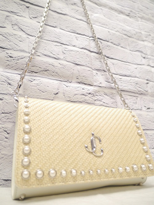 2022美品★JIMMY CHOO ジミーチュウ VARENNE ヴァレンヌ ストローxレザー切替 クロスボディ ショルダー バッグ 白★ 大人気の現行ライン♪