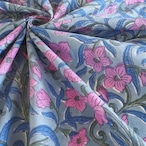 ブロックプリント生地【50cm単位】インド綿 花柄 スモークブルー×ピンク #53118-BL1