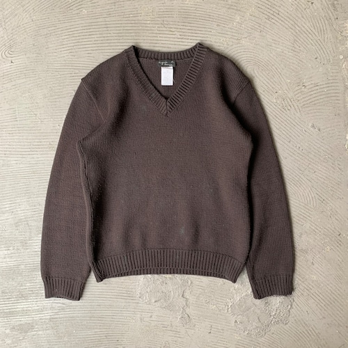 agnes b. / V-neck knit sweater
