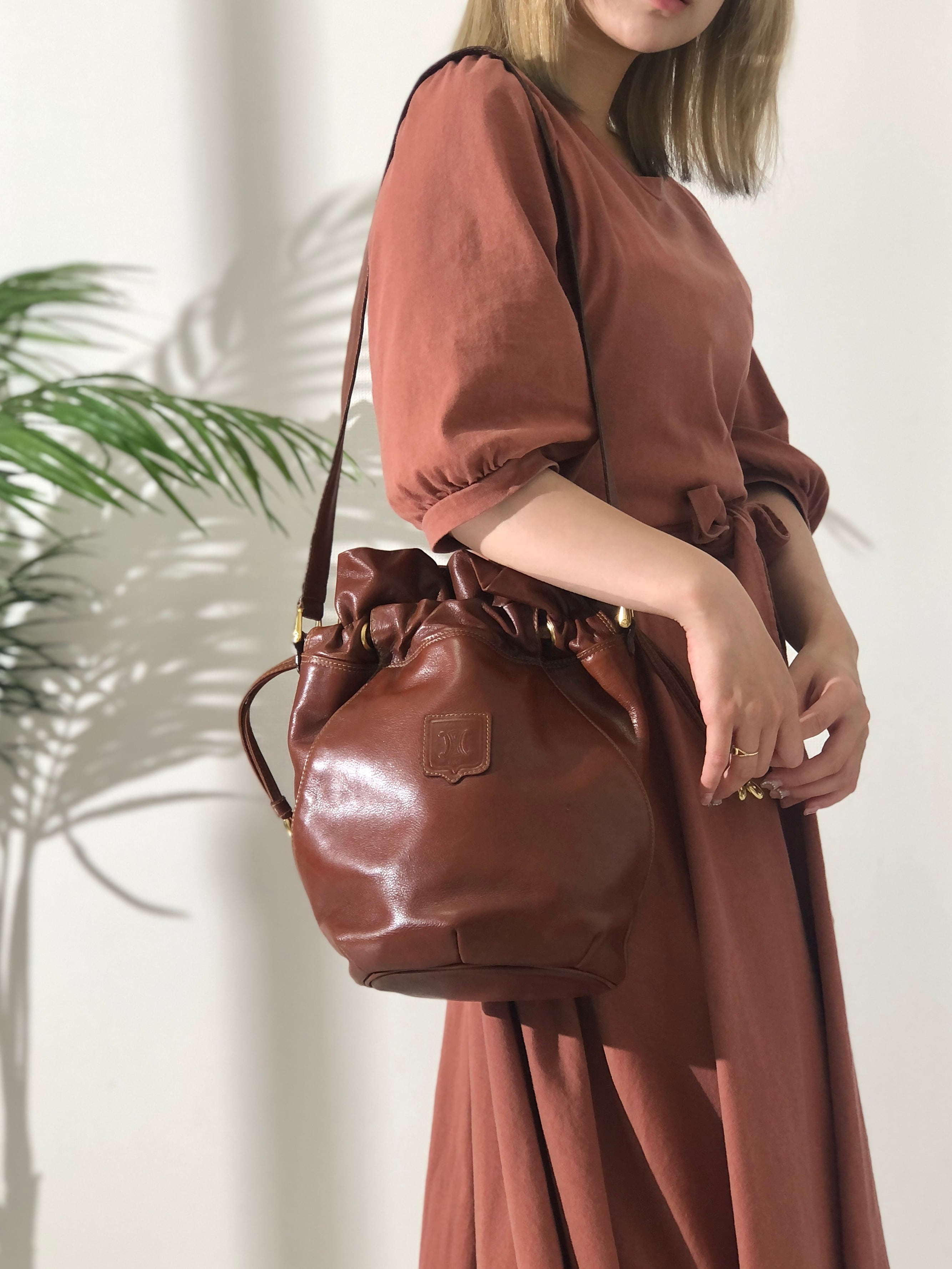 CELINE ブラウン　ハンドバッグ 中古・古着通販】CELINE (セリーヌ) ハンドバッグ ブラウン