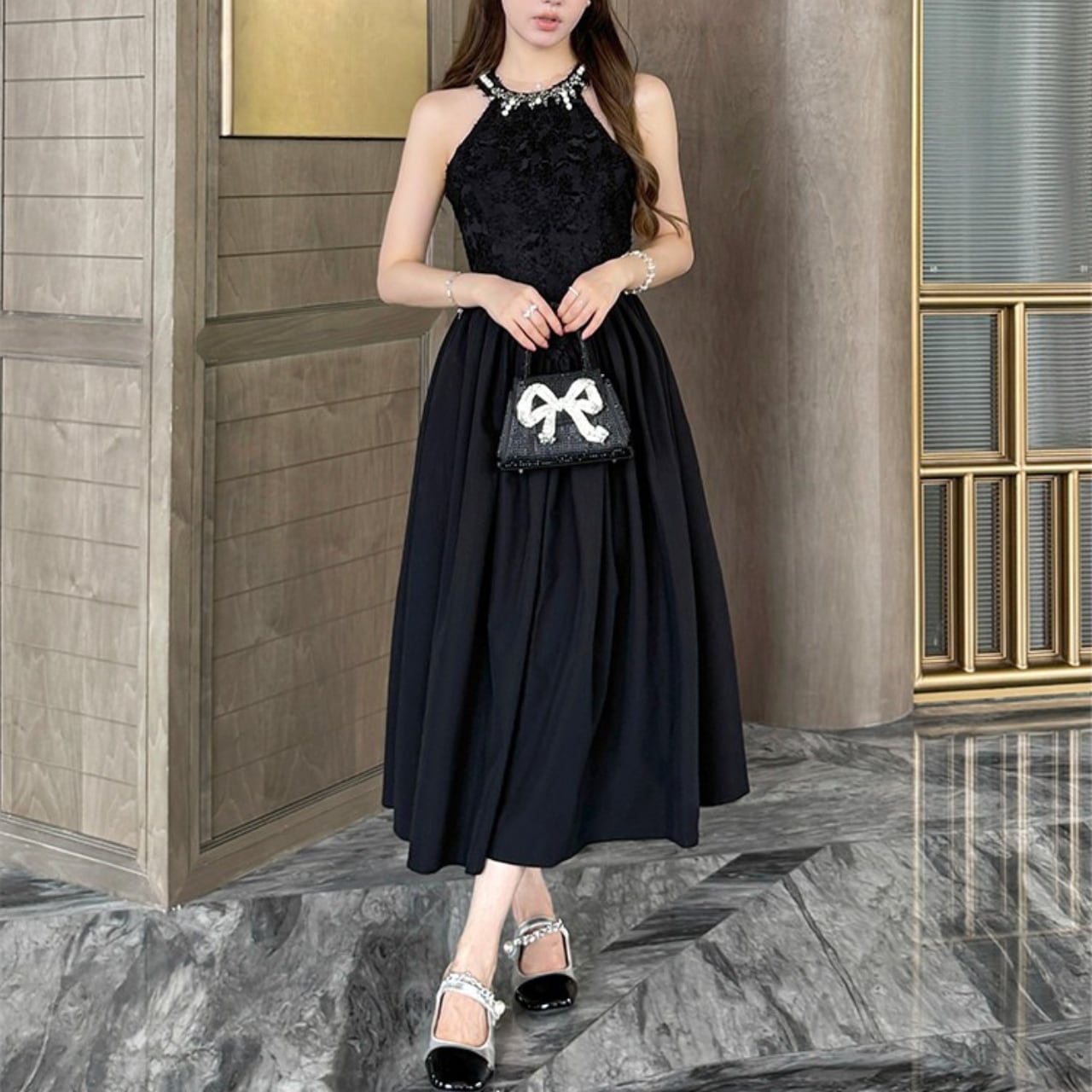 ビジューネック ジャカード ブラックドレス W122