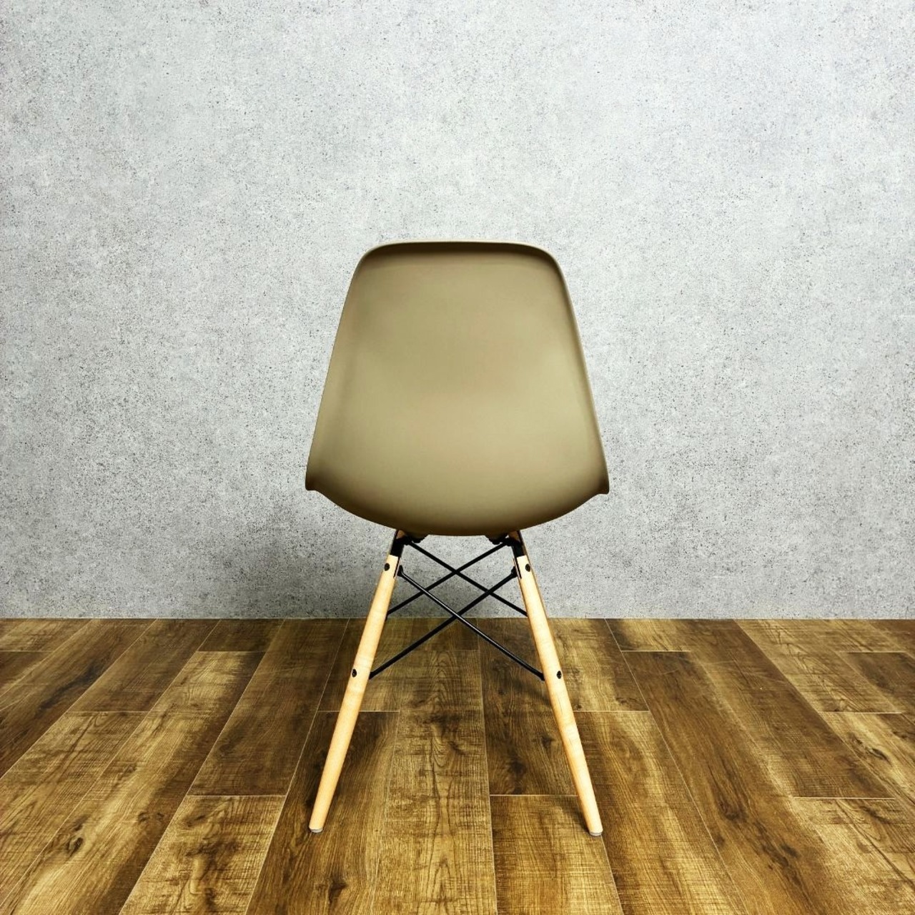 Herman Miller Eames Molded Plastic Side Shell Chair ハーマンミラー イームズ プラスチックサイドシェルチェア【中古】【200サイズ】