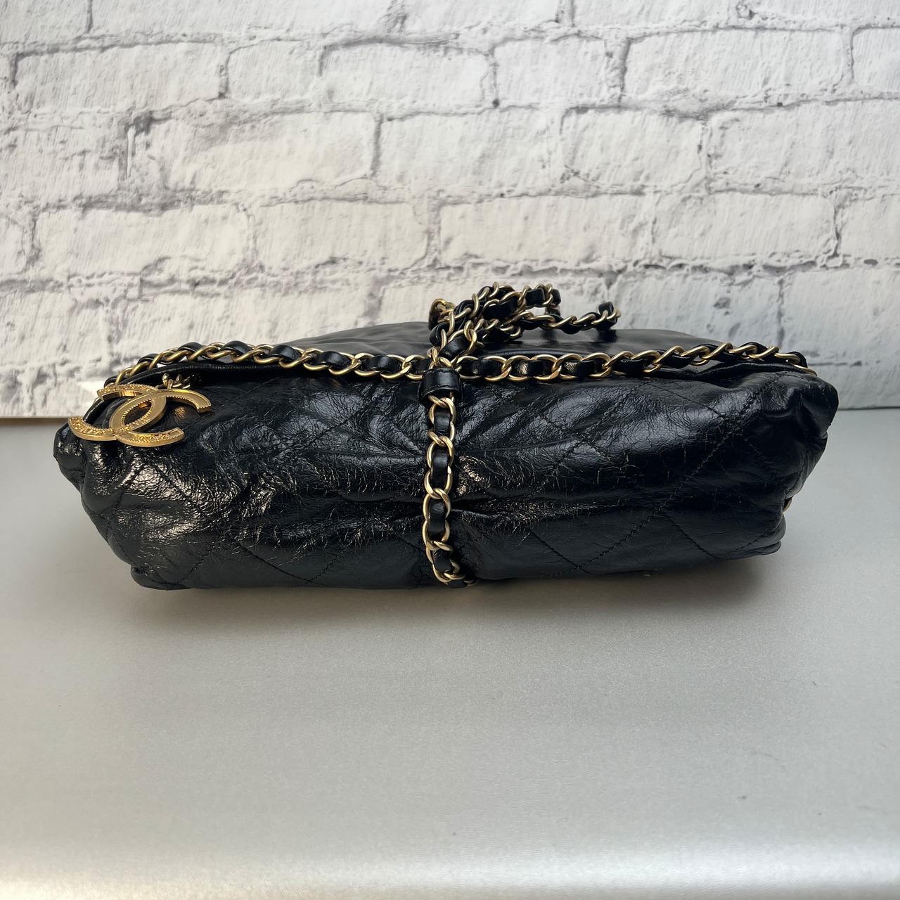 CHANEL シャネル ココマーク  シャイニーカーフ クラッチバッグ ブラック A-9484