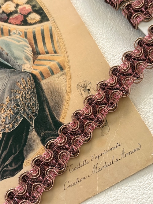 輸入デザインブレード フランス ピンク×ワインレッド 18mm 50cm／カット単位 カルトナージュ デコレーション材