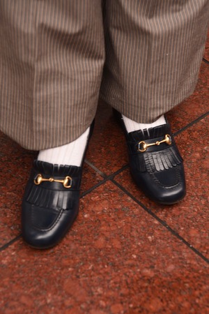 GUCCI / vintage navy heel loafer.