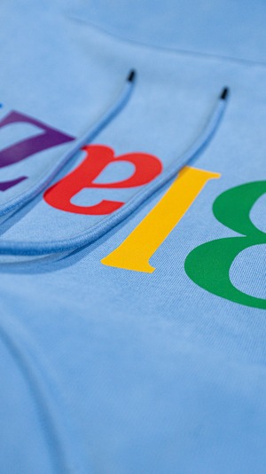 Apple in Smoke Heavy Oz Hoodie [Blue]