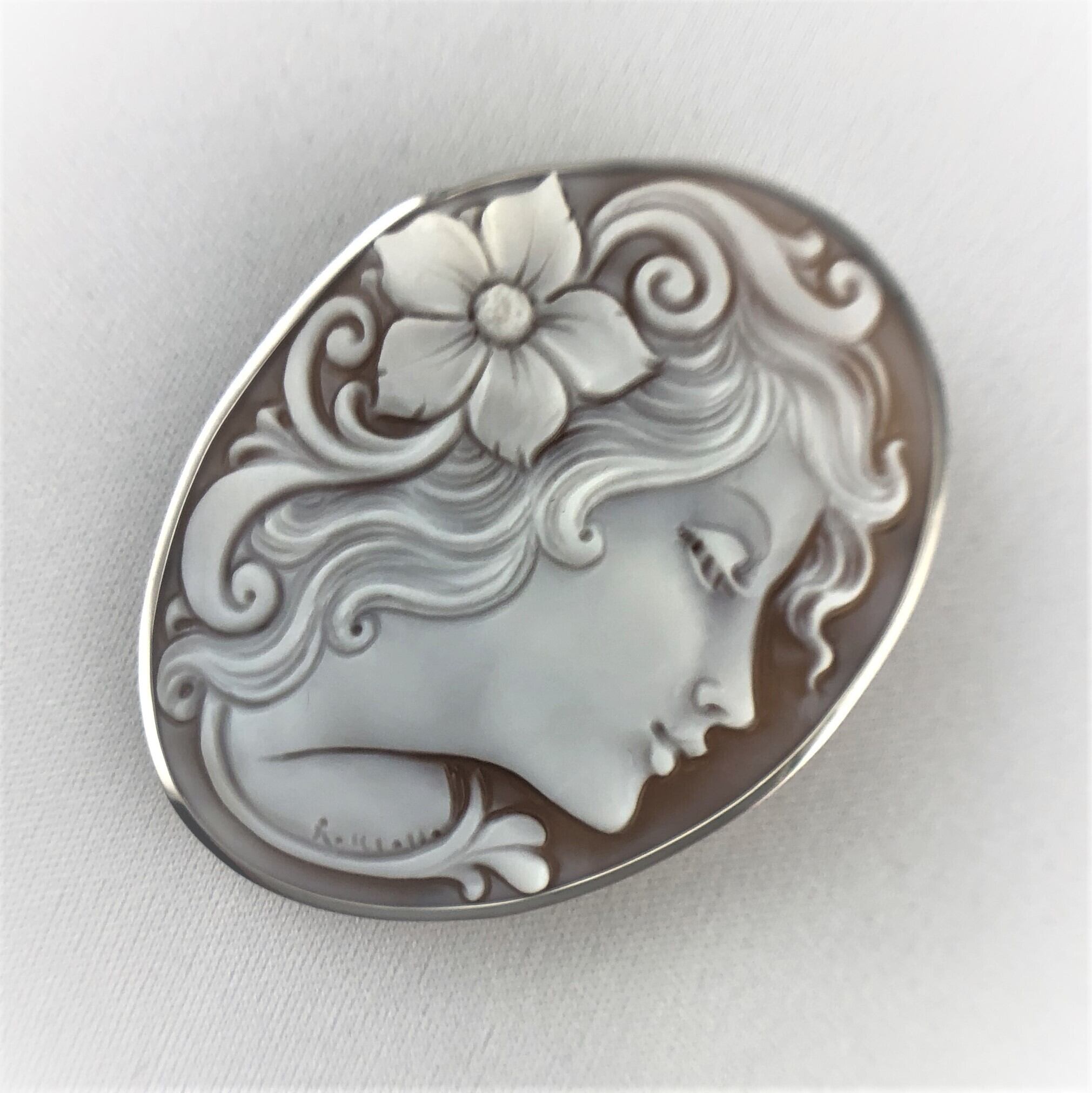 カメオ ブローチ 人物 K18 6R0743 ダJ K18⁄WG Cameo Brooch | Cosmic