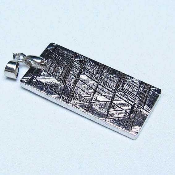 ギベオン ペンダント 隕石 メテオライト 一点物 おまかせ便 112-13444