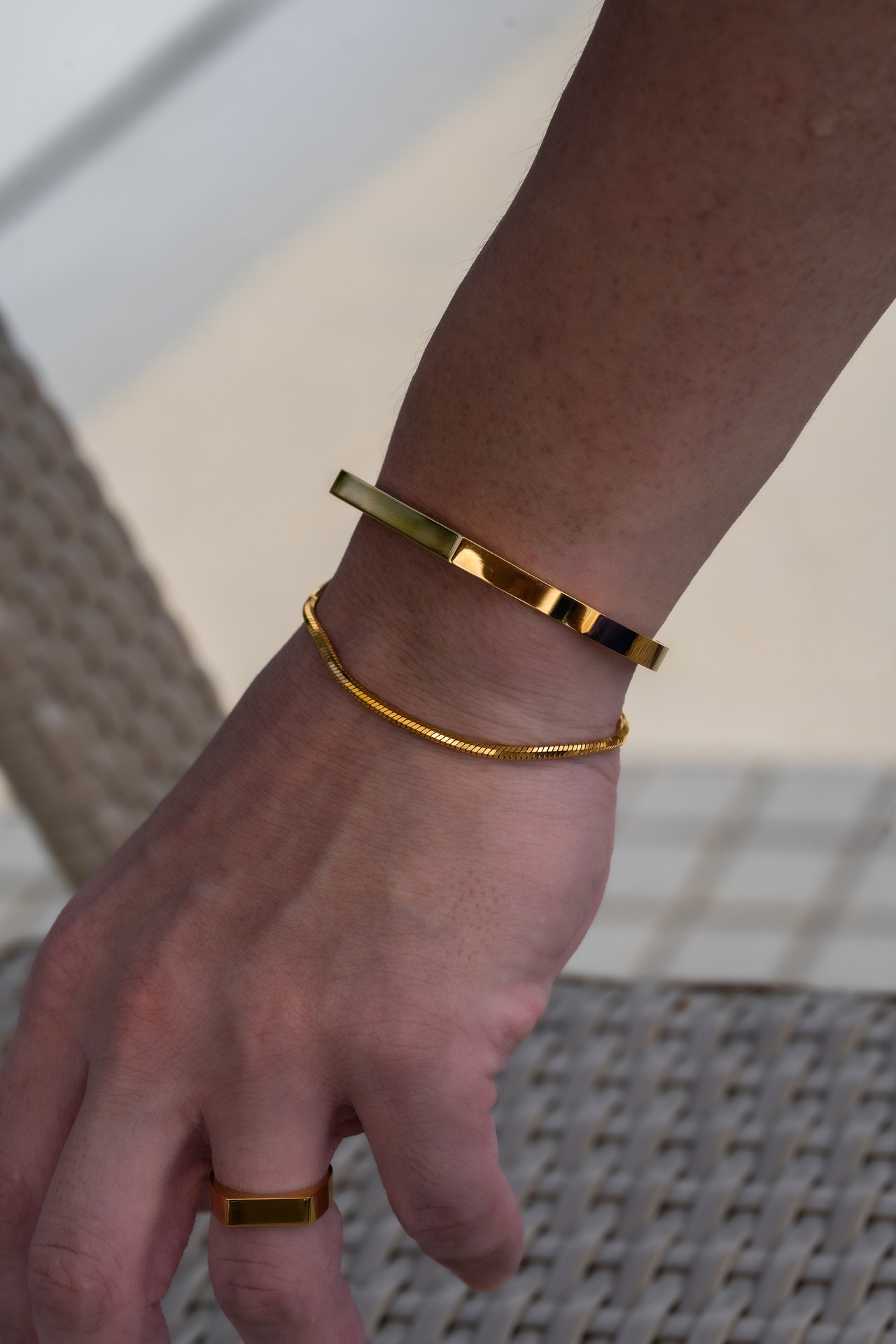 【Open luxe signet bangle】/ GOLD