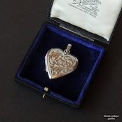 ヴィンテージジュエリー シルバー925 ハートロケット【忘れな草・アカンサス】