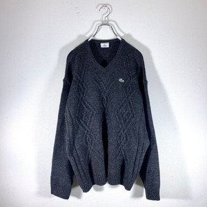 LACOSTE ロゴデザインニット ロゴワッペン