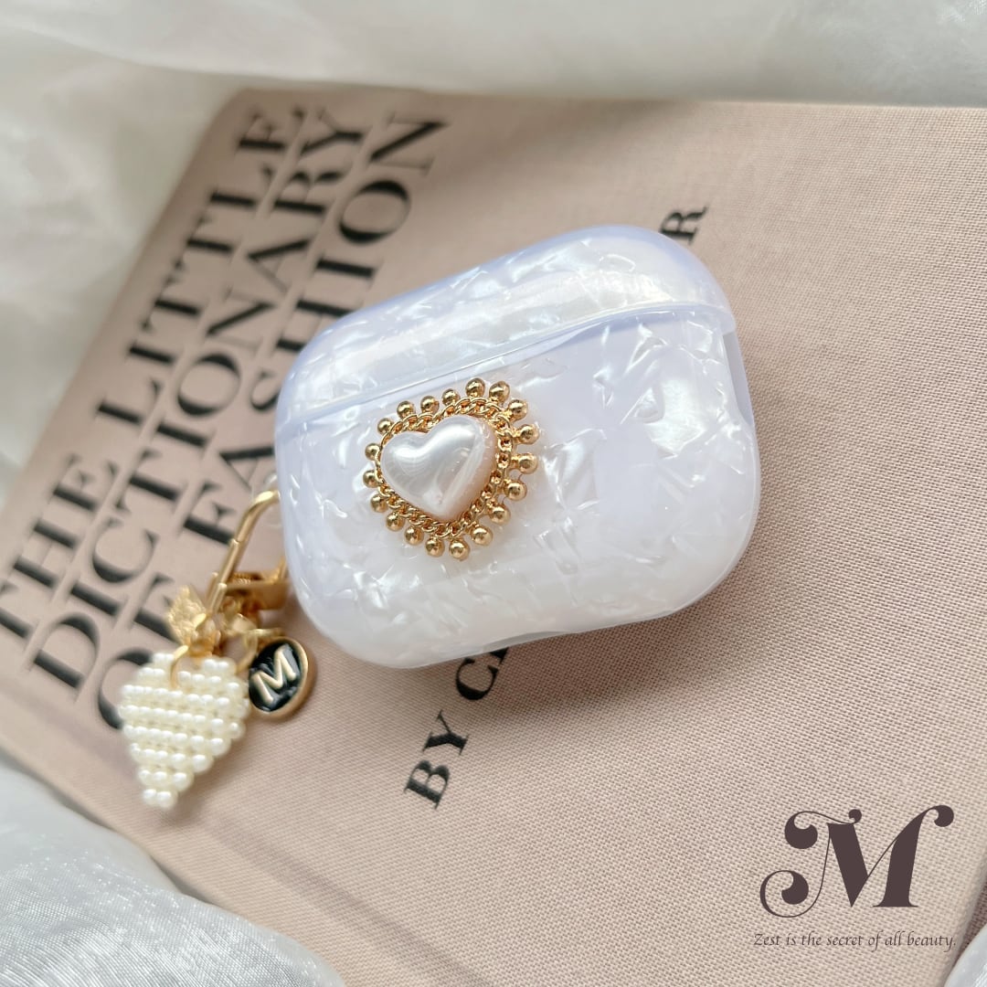 新品★JANE SMITH★カウレザー　ハートケース　AirPodsケース ADAM ET ROPE'（アダムエロペ）の「【公式サイト限定】【Jane Smith