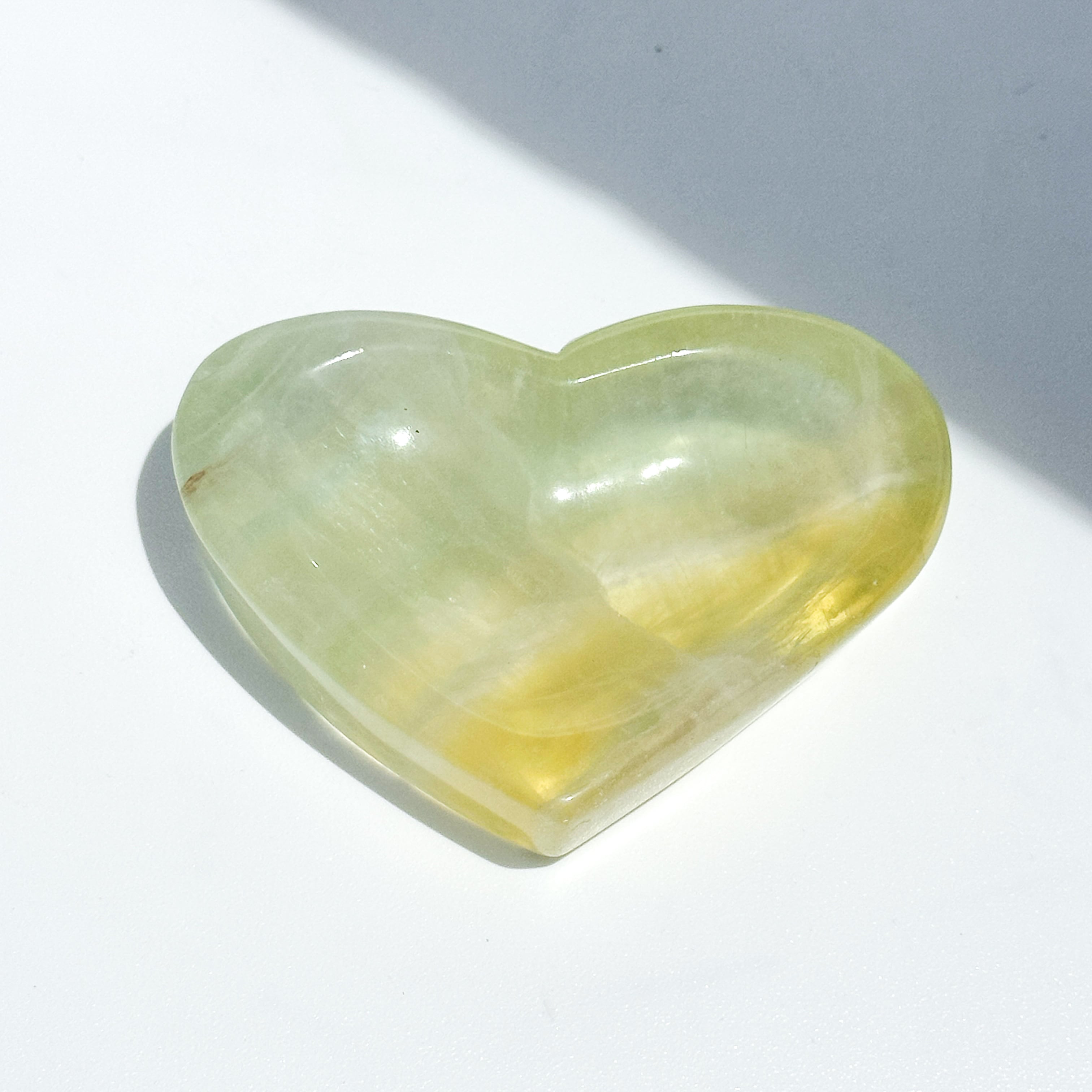 レインボーフローライトハート型のうつわ13◇ RainbowFluorite ◇天然石・鉱物・パワーストーン・インテリア