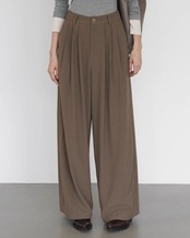 Tuck drape wide Slacks　T20314
