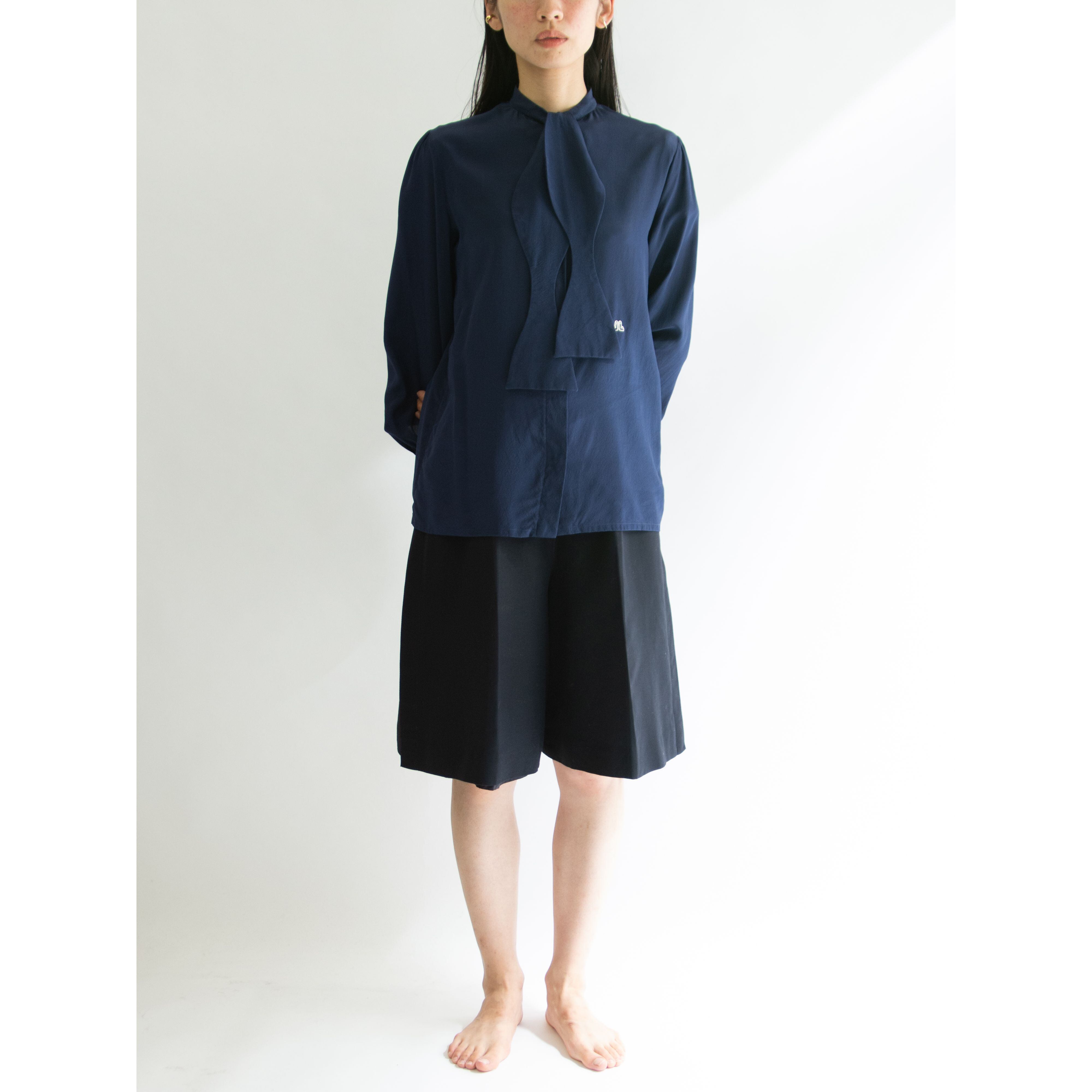 【LANVIN PARIS】Made in France 100% Silk Tie Collar Blouse（ランバン フランス製 タイカラーシルクブラウス）