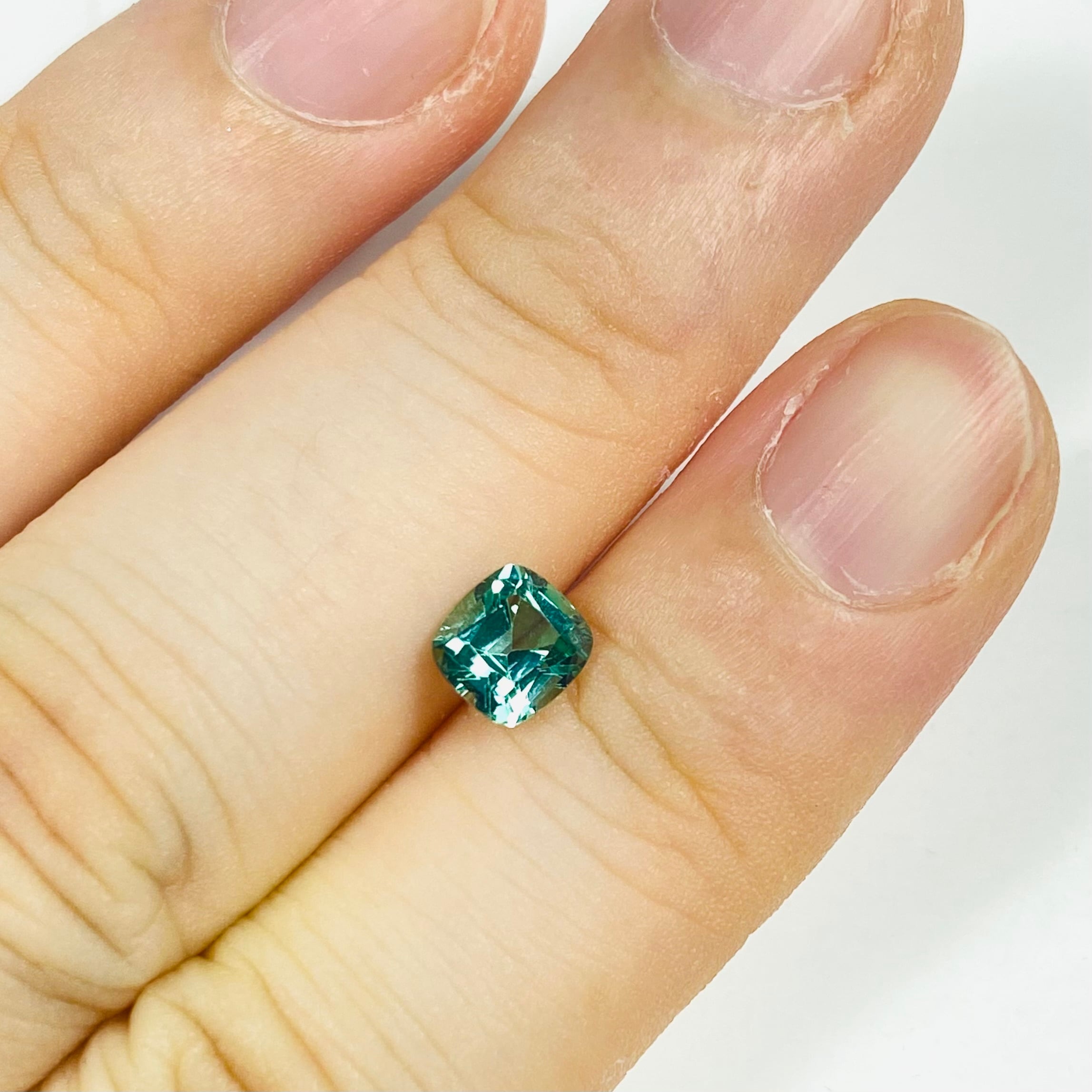 清流 ラグーンカラーのトルマリン