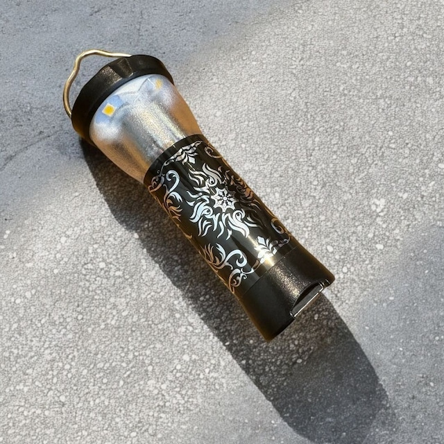 38灯 OUTDOOR MONSTER 新作 美味しく イエロー グリーン 売買された  