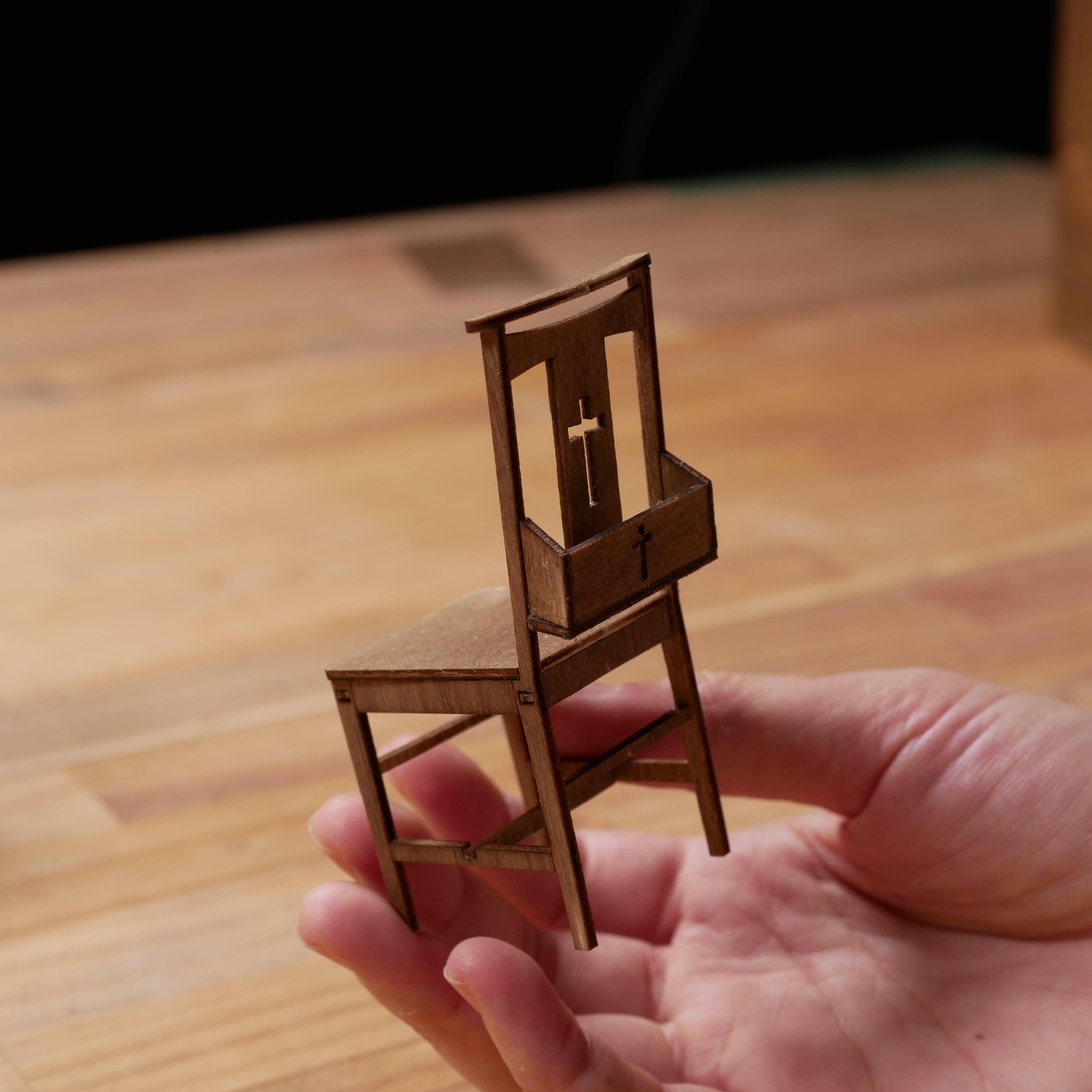教会の椅子 L033 ミニチュア ドールハウス 手作りキット miniature