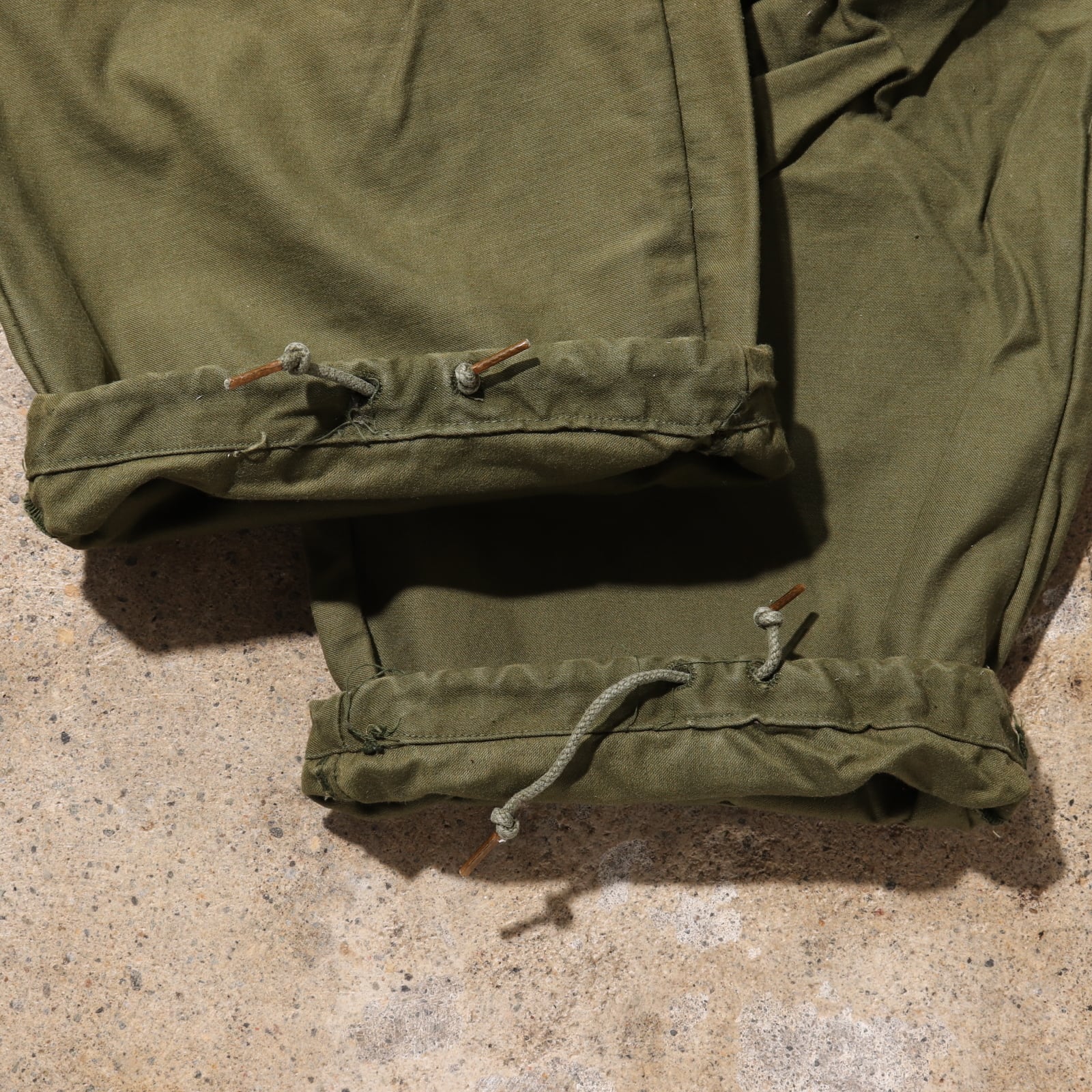 美品 S-R 72年 M-65 後期 カーゴパンツ 米軍実物 Small Regular | エン