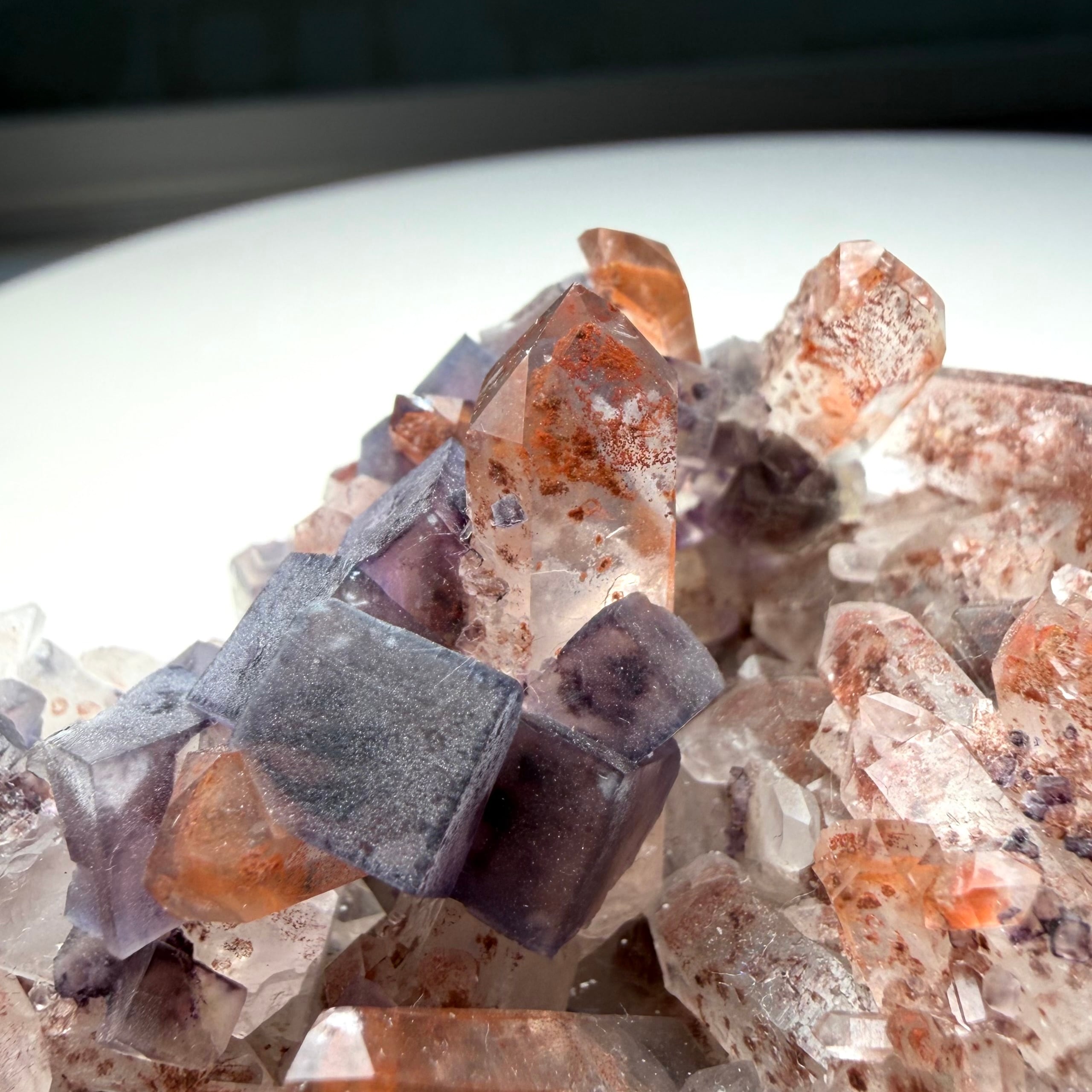 フローライト / クォーツ / ヘマタイト【Hematite in Quartz