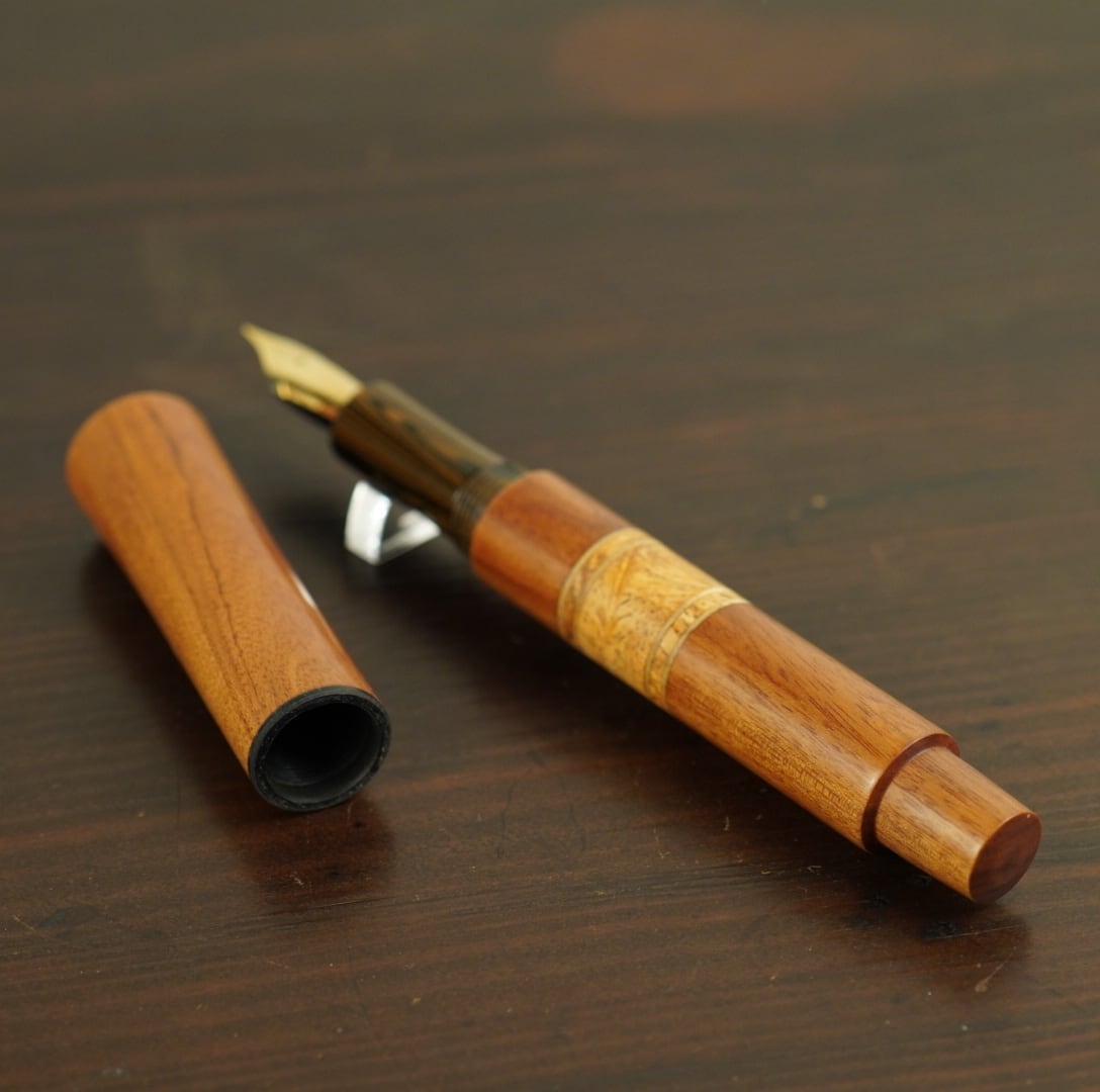 fountain pen | 綴り屋 (Tuduriya)