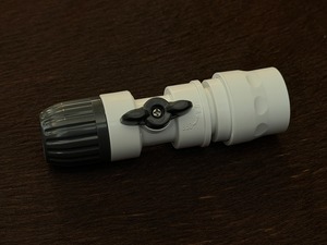 takagi コック付コネクター (チャコールグレー)