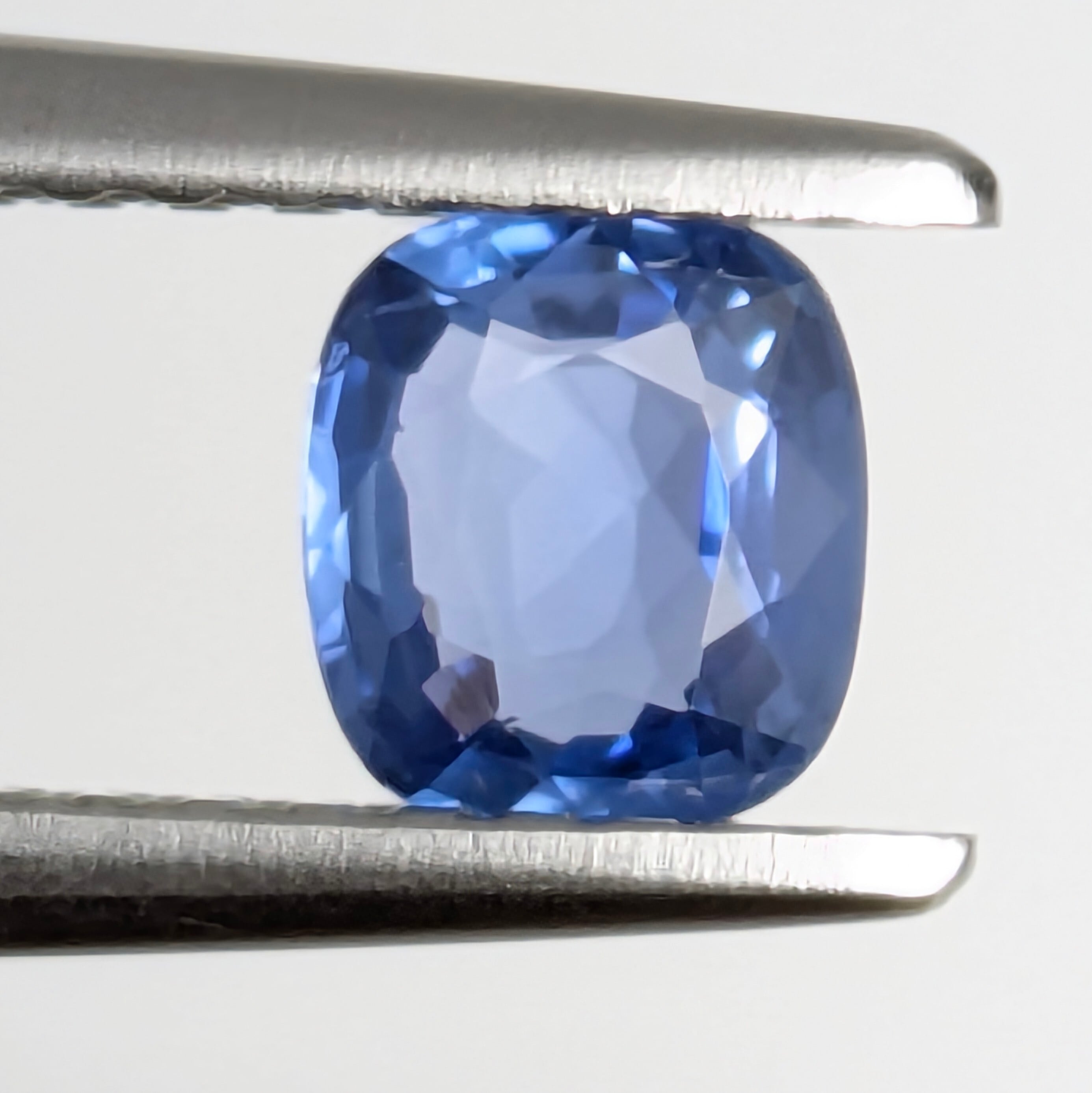 非加熱ブルーサファイアルース ミャンマー・モゴック産 【0.52ct