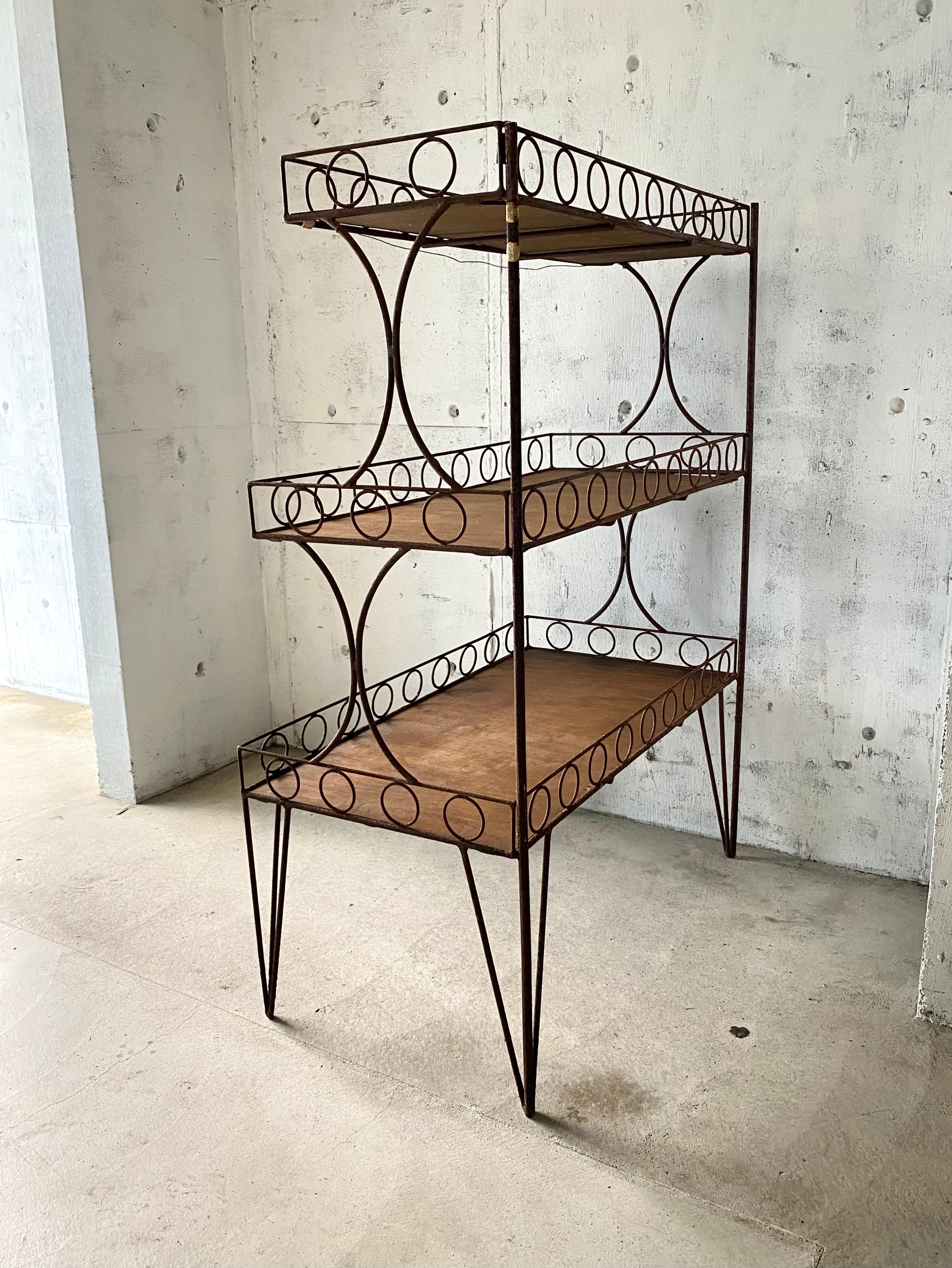個性のあるアイアンラック[古家具] | giraffes craft