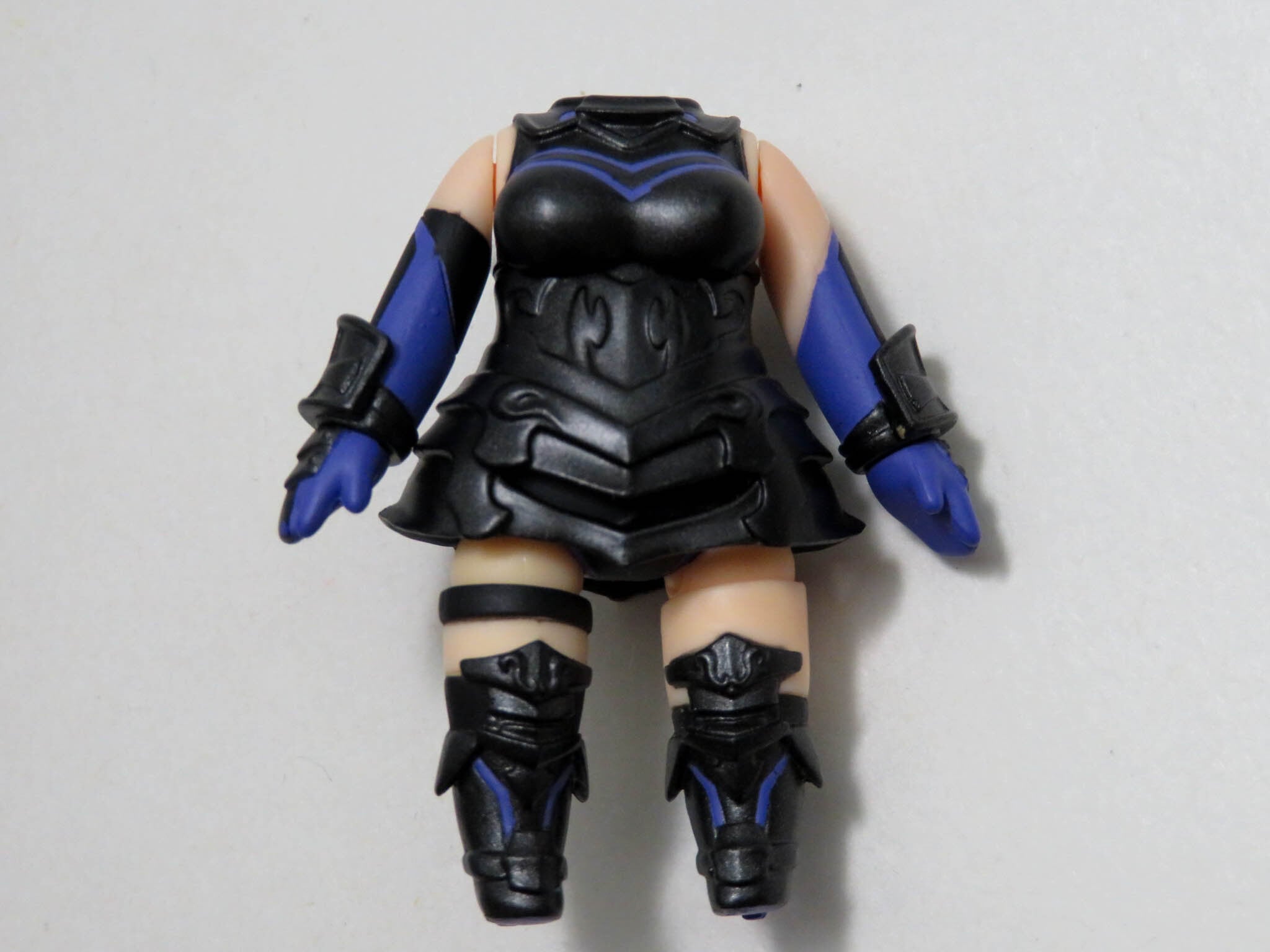 再入荷(A-ランク)【664】 マシュ・キリエライト 体パーツ 戦闘服 ねんどろいど