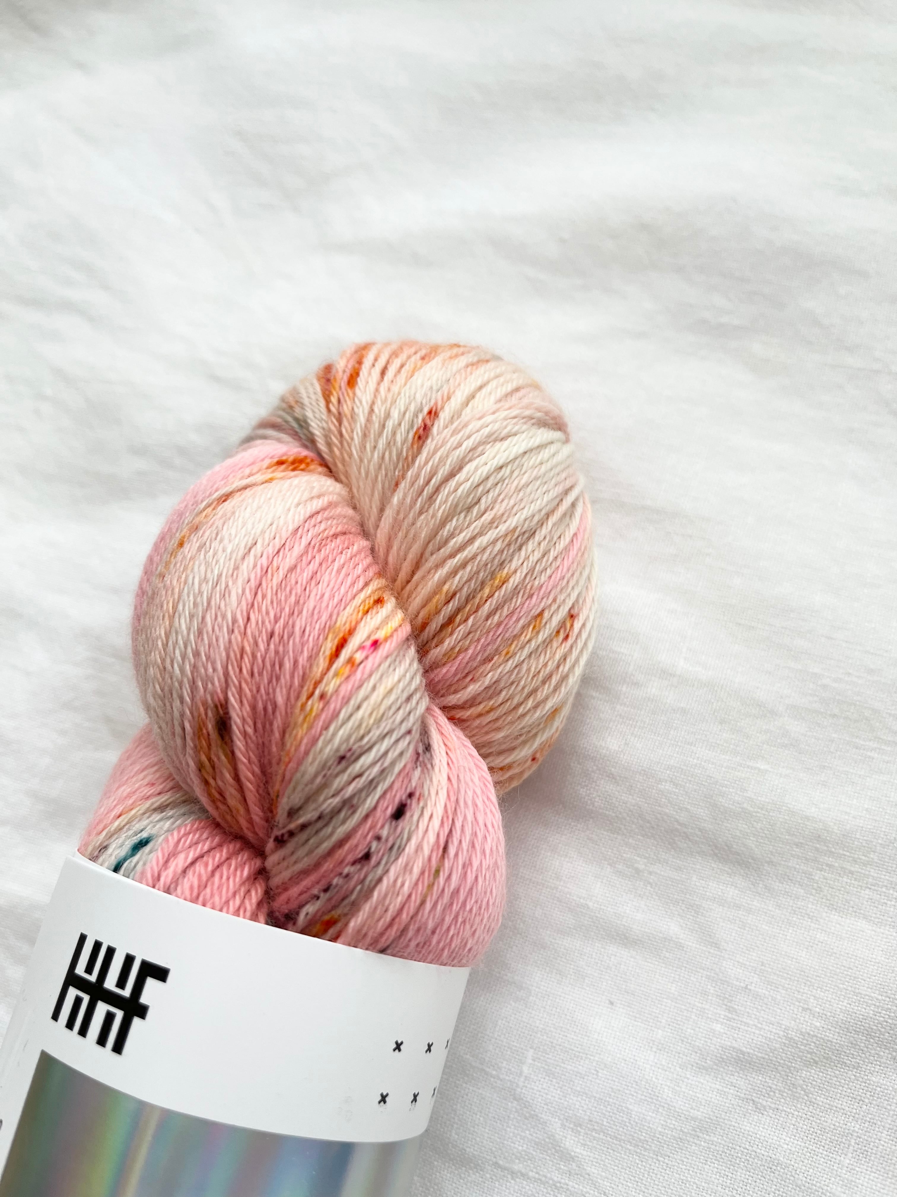hedgehog fibers】sock yarn,Taffy | kuen yarn
