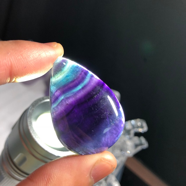 45 濃いフローライト 雫型ルース