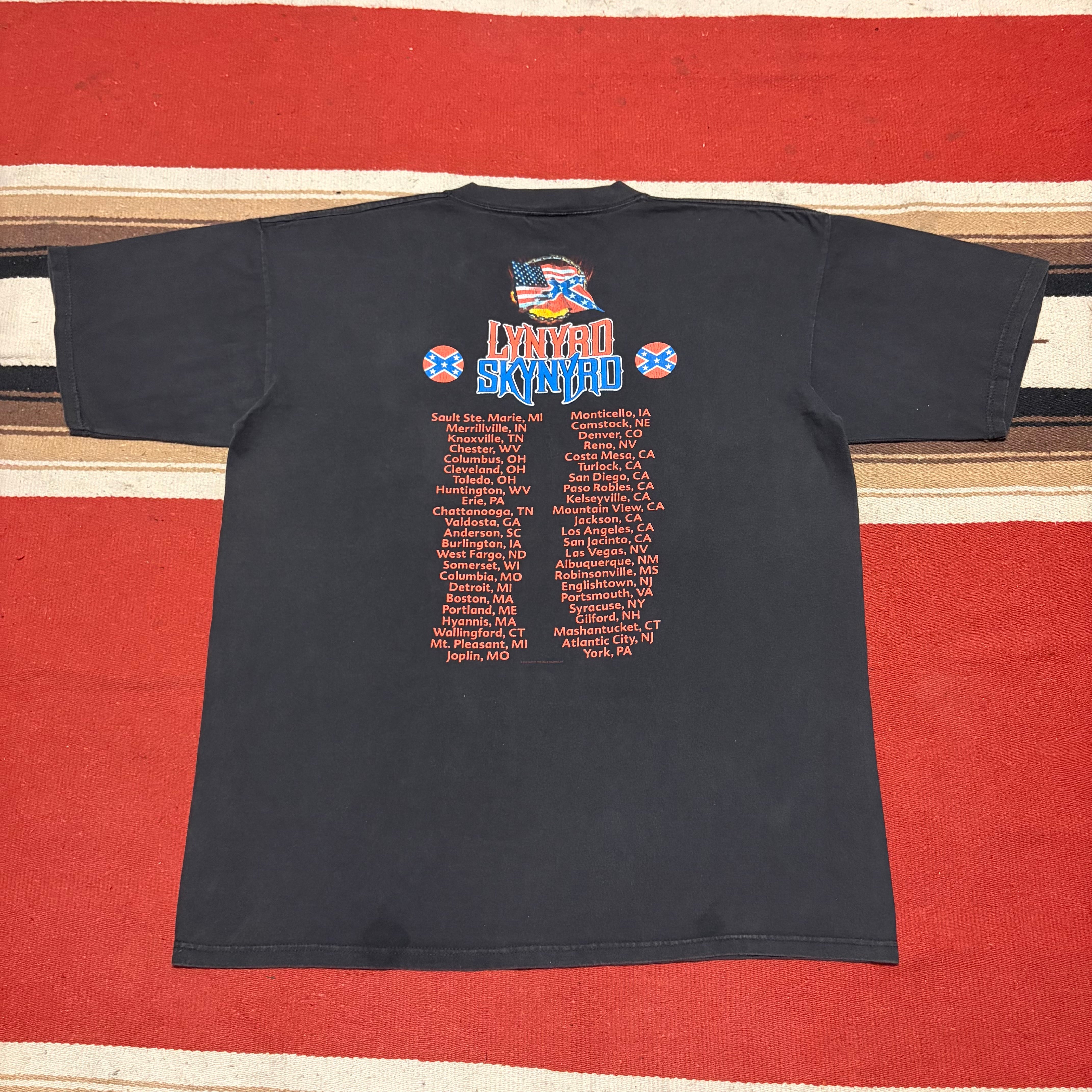 2002 Lynyrd Skynyrd Tour T-shirt size XL | DESERTSNOW