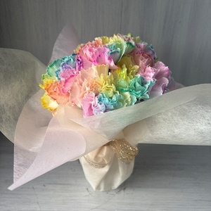 【季節のミニブーケ　即出荷】　そのまま飾れる　カーネーションブーケ　レインボー