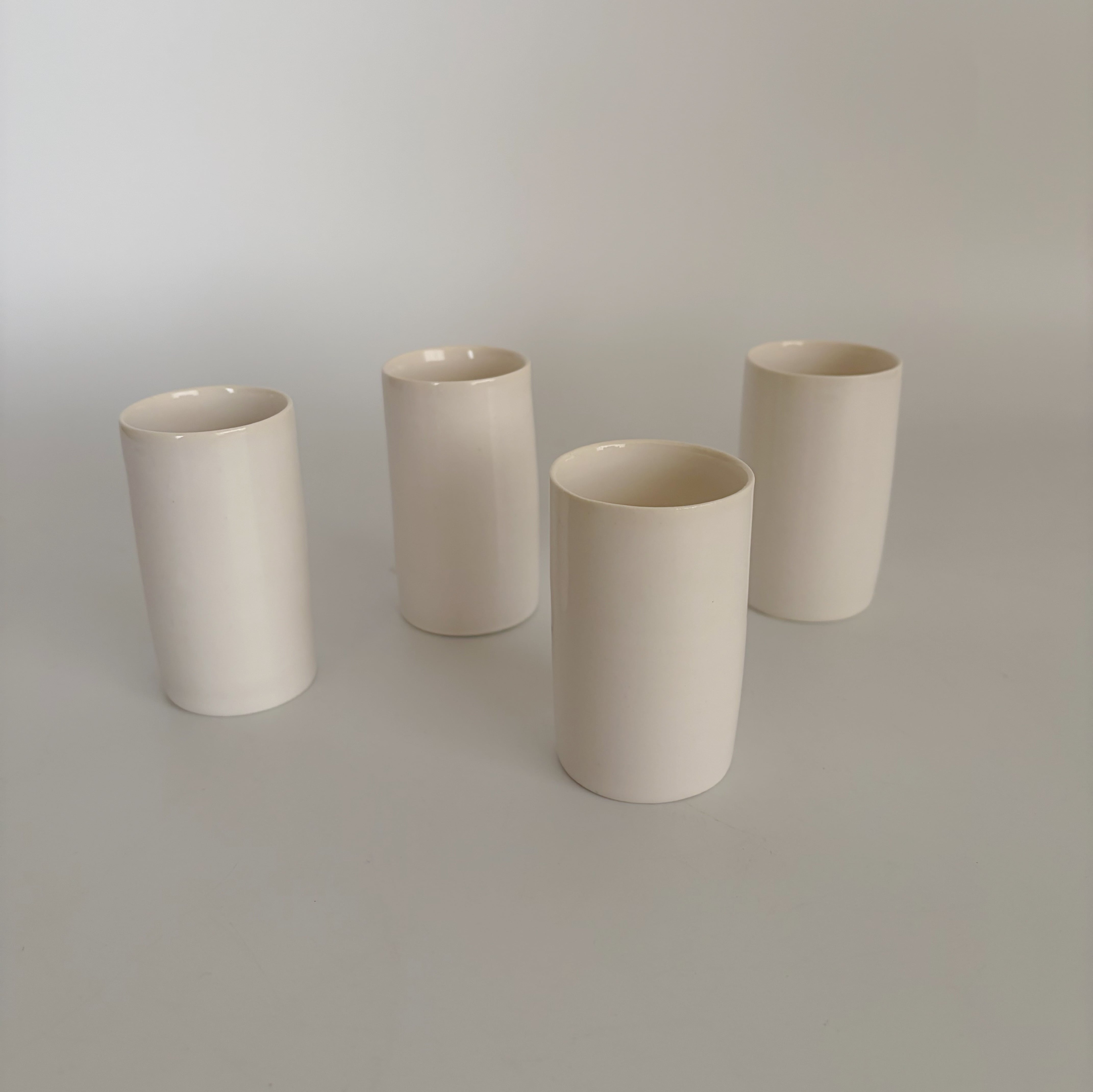 ツツ　額賀香織