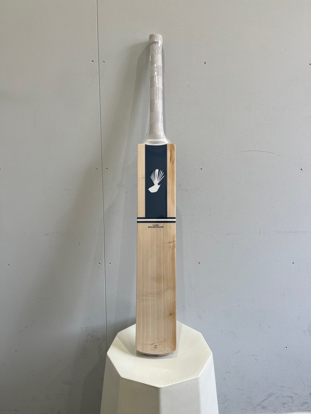 Fantail Cricket English Willow Grade 3 Bats SH -White Minimal 2501