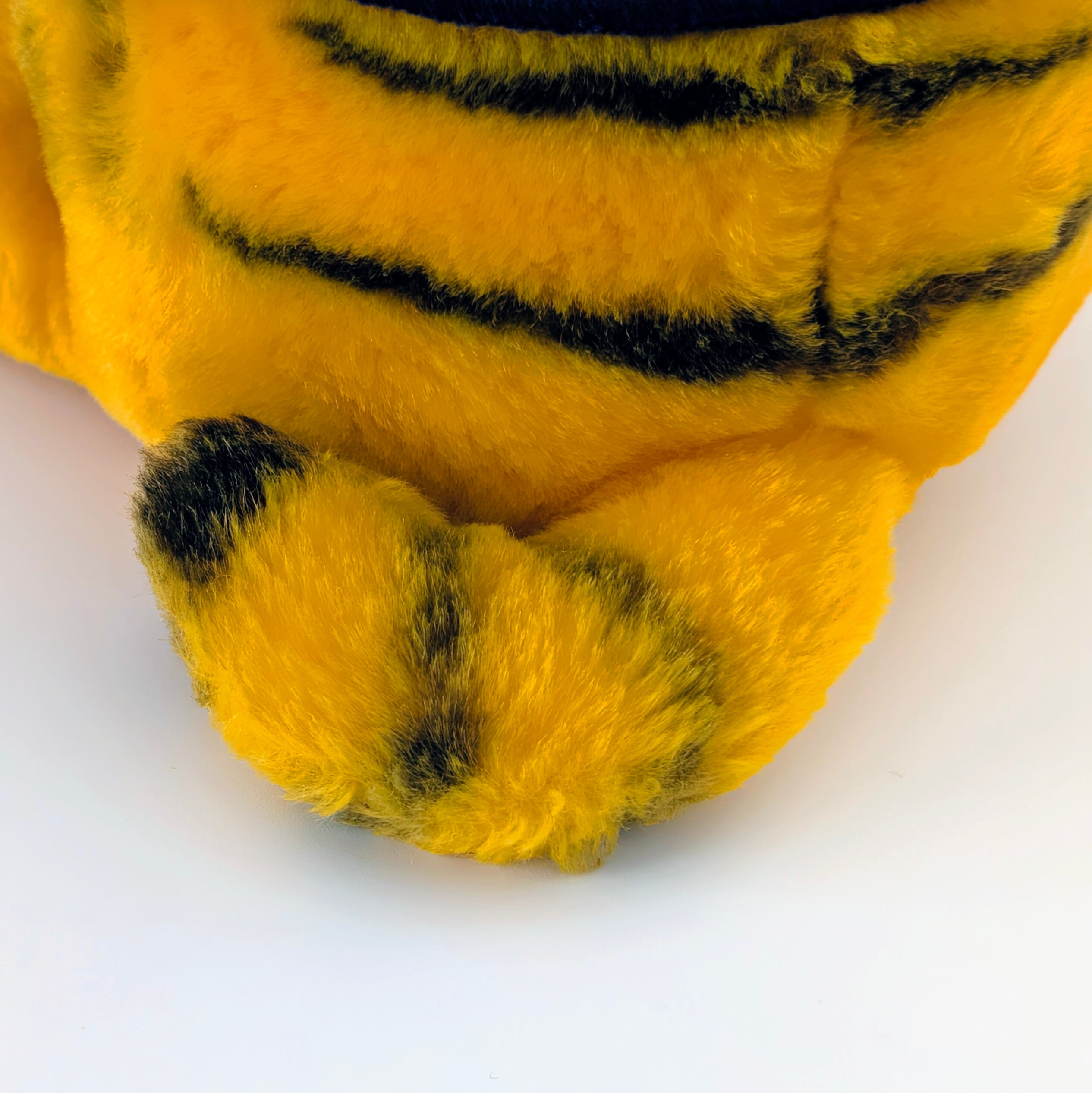 ☆ VINTAGE 1980年代初期 ☆【 Garfield ( ガーフィールド ) 】『 ガーフィールドポリス 』ぬいぐるみ プラッシュ plush 1980年代年製 〚アメリカン雑貨 アメトイ〛