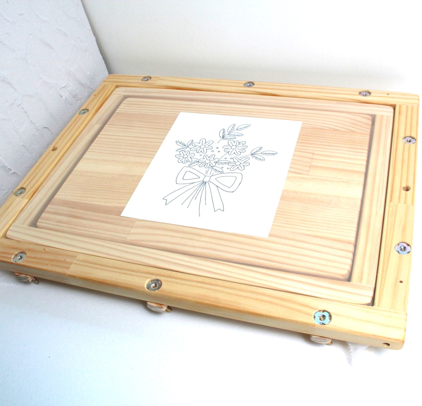 刺繍台セット【Dモデル】（A4刺繍枠と専用スタンドD型のセット