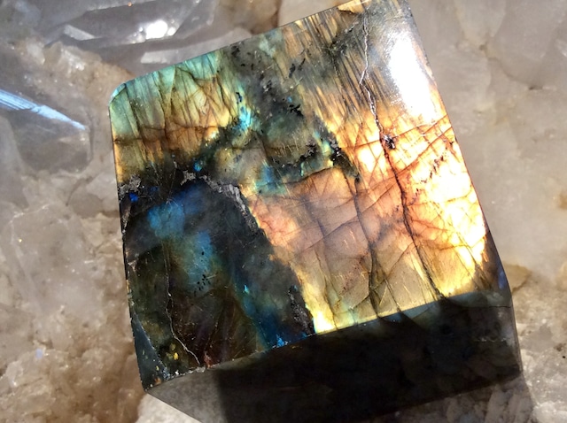 美彩!ラブラドライト・スクエア マダガスカル産 002