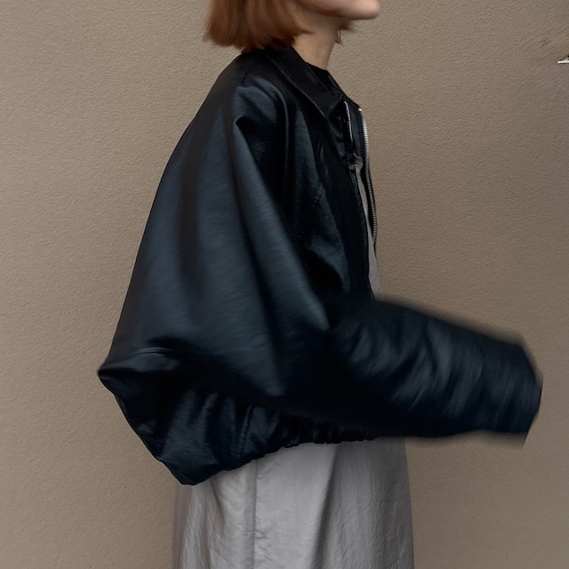 裾ギャザーレザージャケット